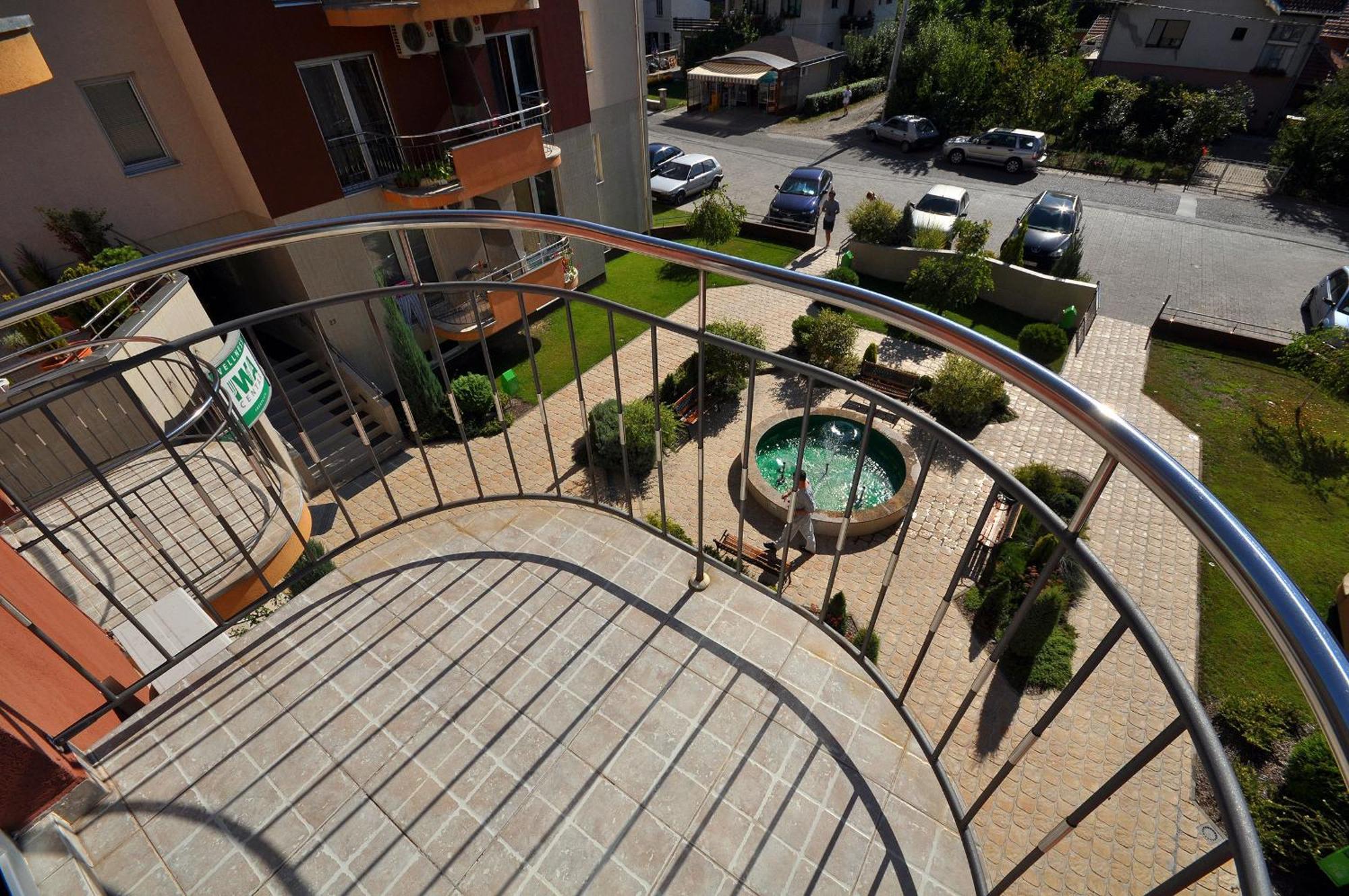 Iwa Centar Apartments & Wellness Vrnjacka Banja Exterior photo